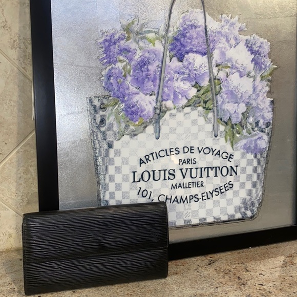 Louis Vuitton Black EPI Leather Sarah Wallet -Authenticated - Picture 5 of 16